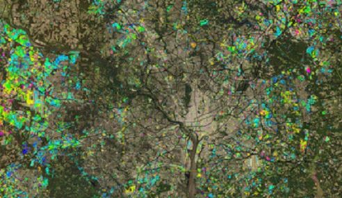Maxar to add urban change, NaturalVue products to Esri