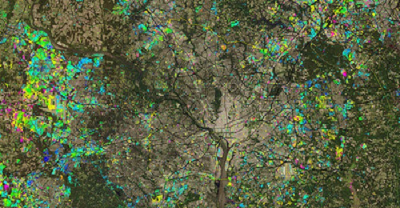 Maxar to add urban change, NaturalVue products to Esri