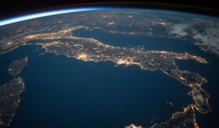 Esri partners with Databricks