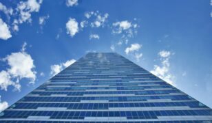 Chainguard and Booz Allen partner