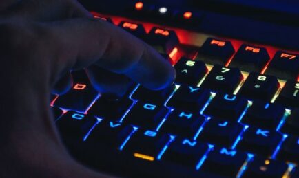 Bugcrowd and Carahsoft partner