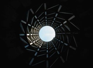 Silobreaker and Carahsoft partner