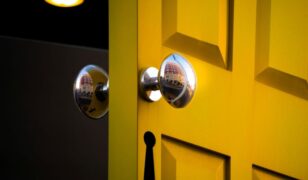 Closing Insider Threat Gaps: How Continuous Vetting Transforms Cleared Workforce Security