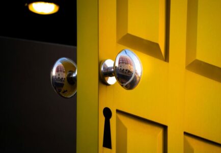 Closing Insider Threat Gaps: How Continuous Vetting Transforms Cleared Workforce Security
